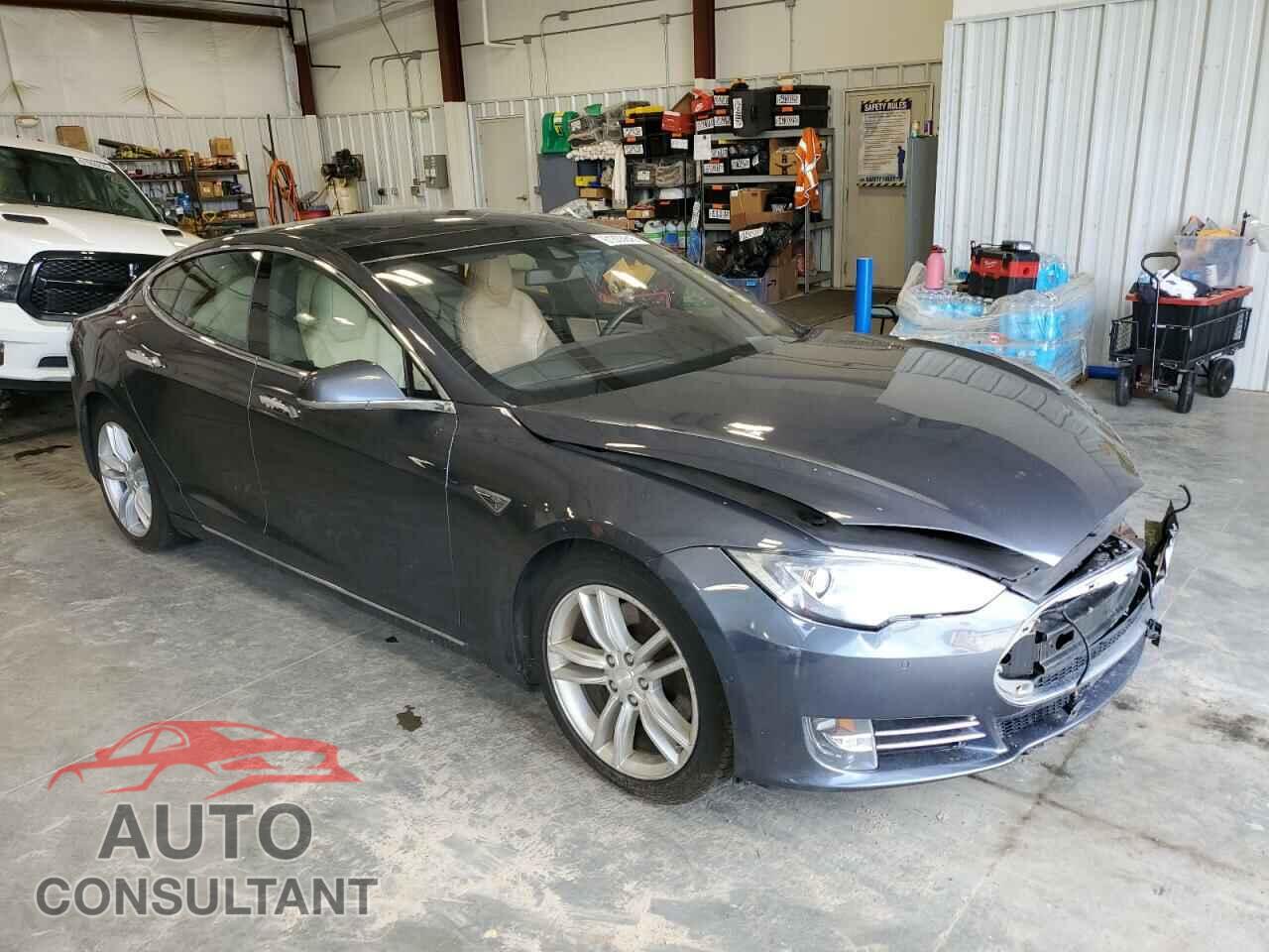 TESLA MODEL S 2016 - 5YJSA1E26GF126607