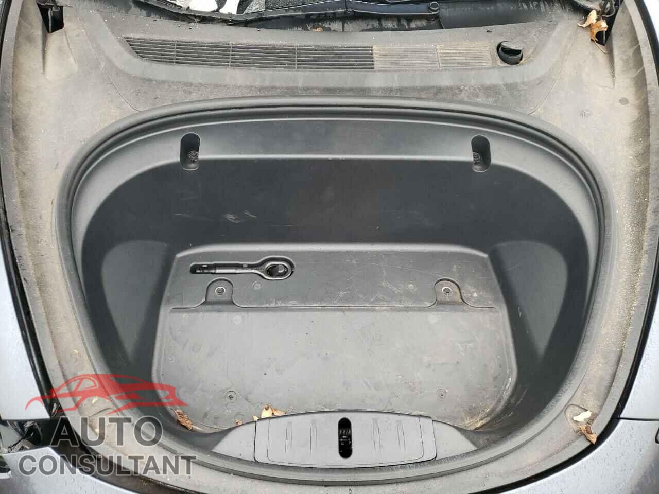 TESLA MODEL 3 2020 - 5YJ3E1EA8LF658001