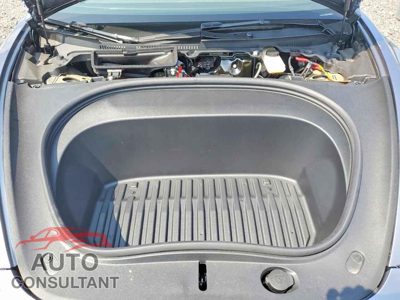 TESLA MODEL 3 2026 - LRW3E7FAXTC851326