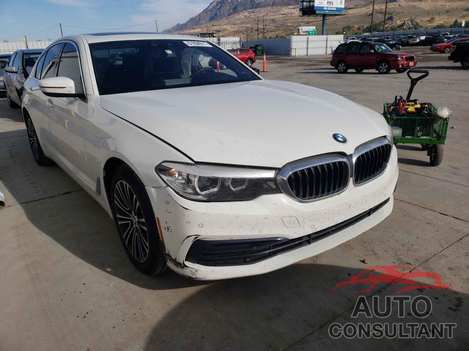 BMW 5 SERIES 2019 - WBAJA7C56KG912639