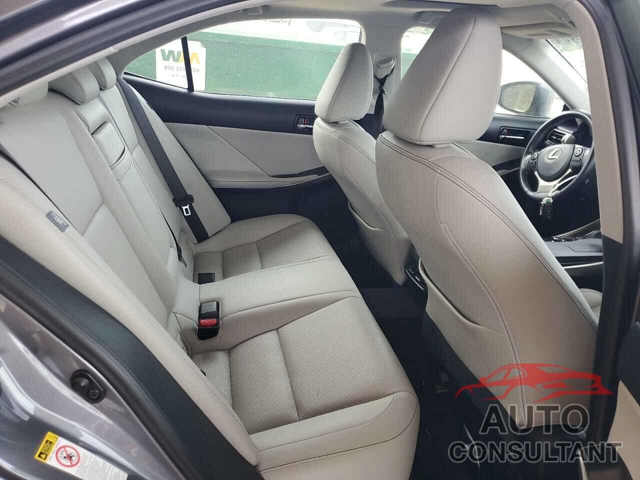 LEXUS IS 2014 - JTHBF1D23E5011284