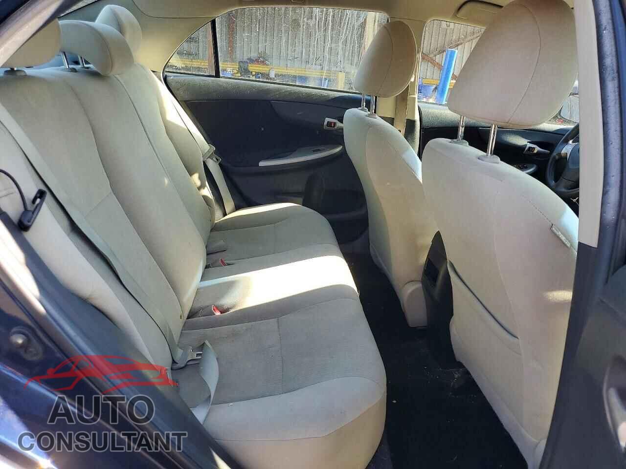 TOYOTA COROLLA 2013 - 2T1BU4EE7DC041908