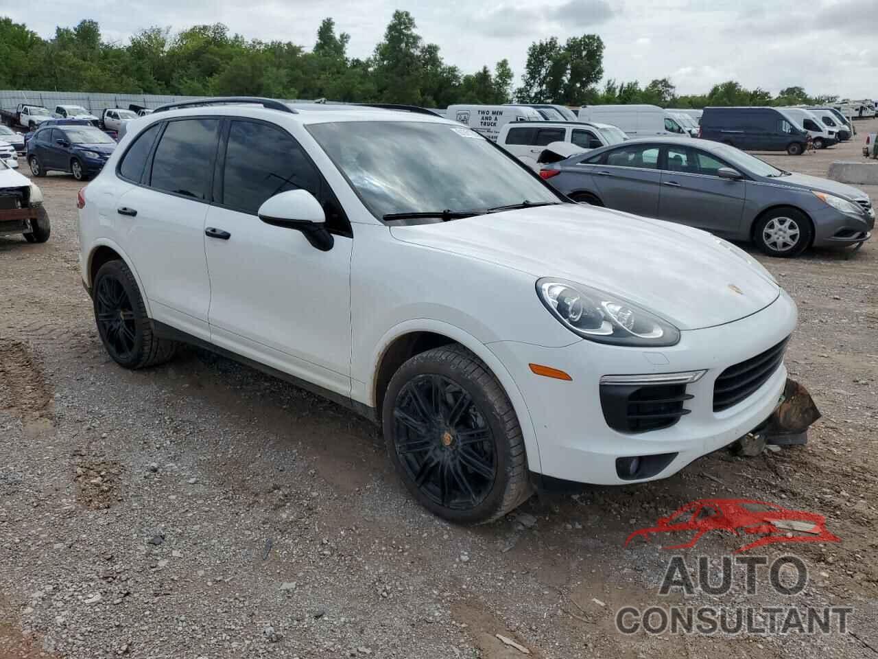 PORSCHE CAYENNE 2017 - WP1AA2A22HKA92370