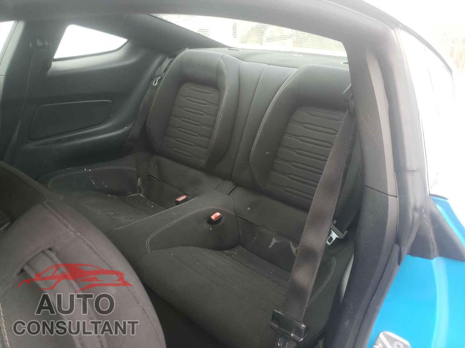 FORD MUSTANG 2017 - 1FA6P8TH5H5305584