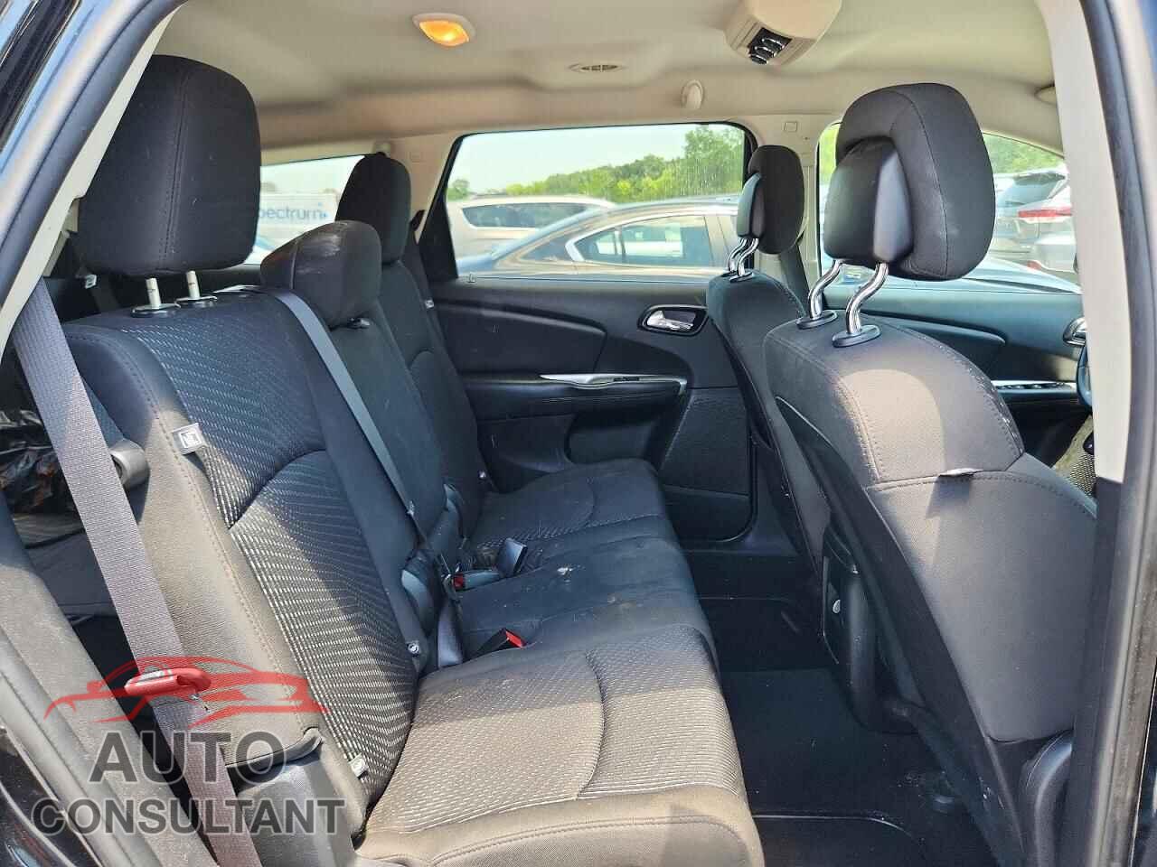 DODGE JOURNEY 2017 - 3C4PDCBG7HT554780