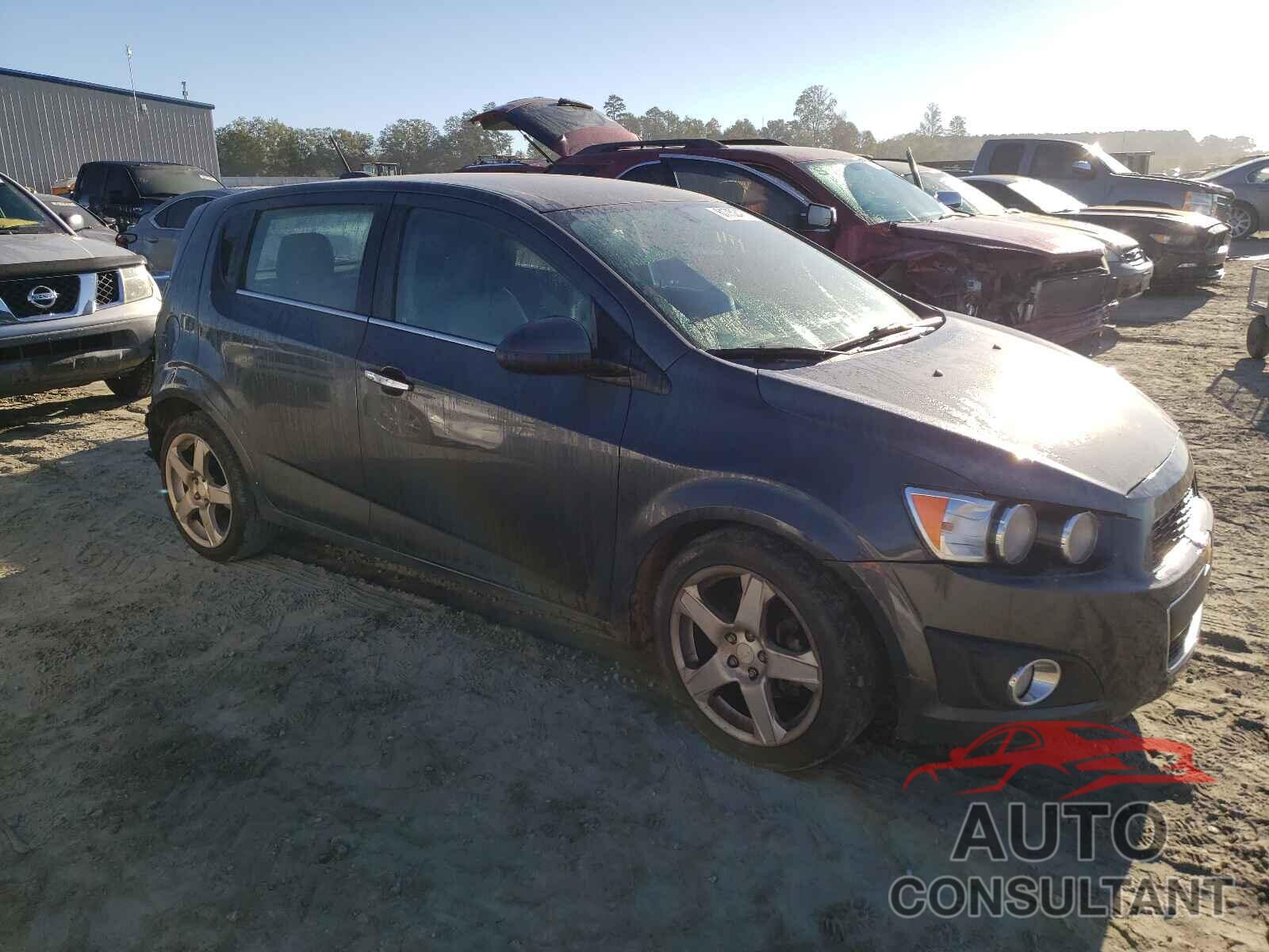 CHEVROLET SONIC 2016 - 1G1JE6SB7G4143661