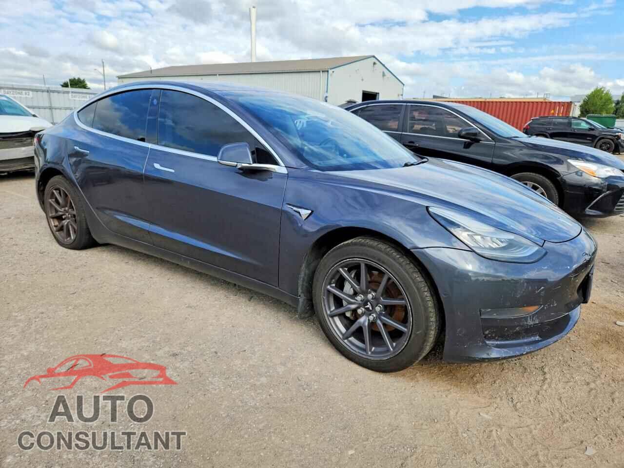 TESLA MODEL 3 2020 - 5YJ3E1EAXLF720711