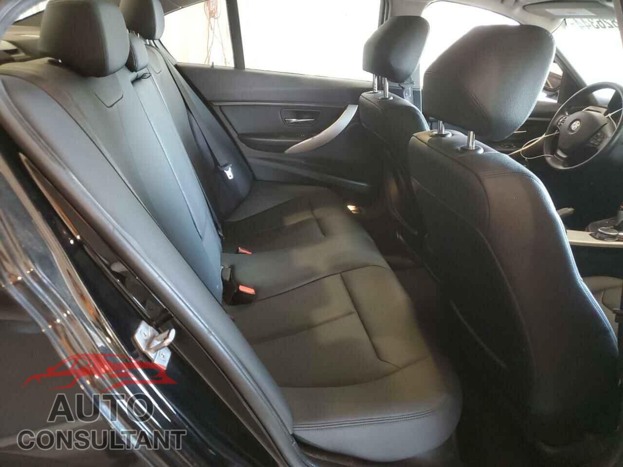 BMW 3 SERIES 2016 - WBA8E5G59GNU20093