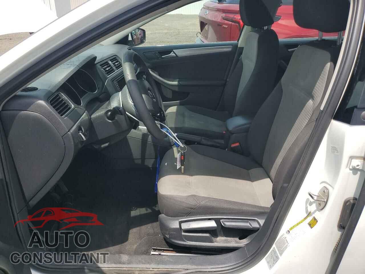 VOLKSWAGEN JETTA 2017 - 3VW2B7AJ0HM340144