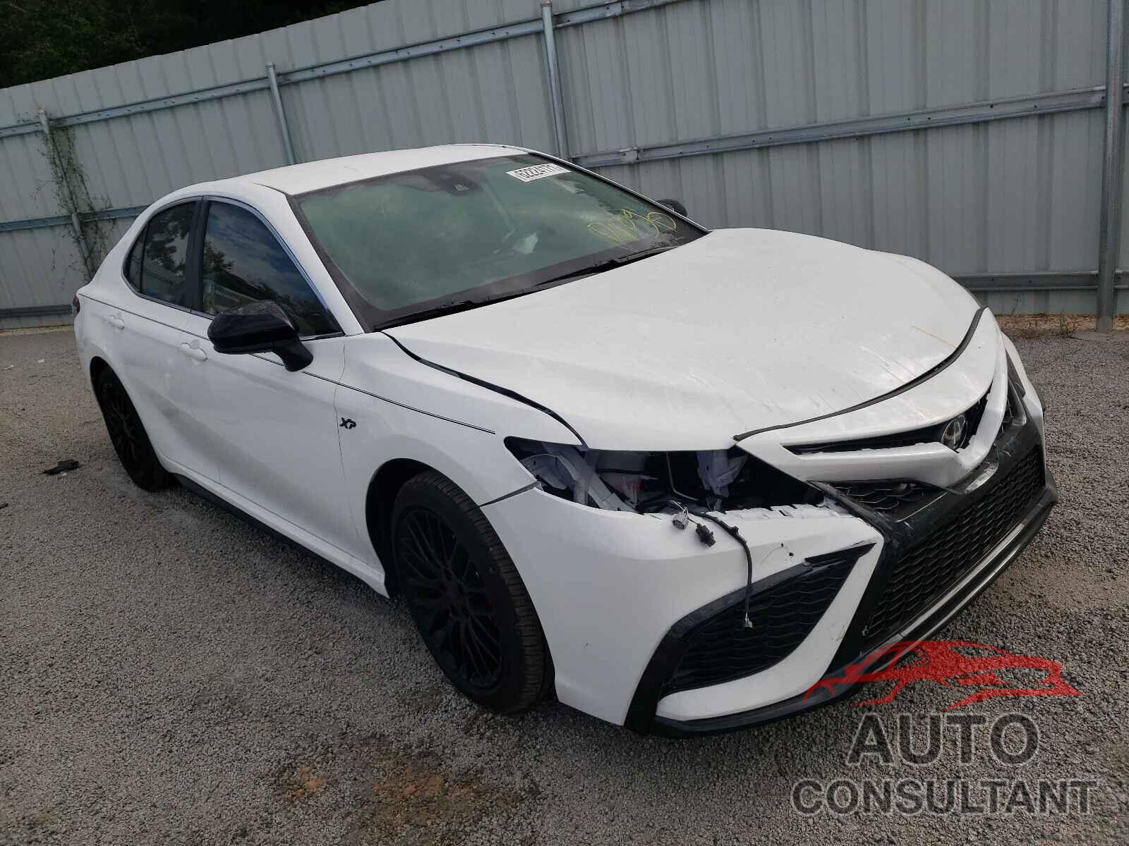 TOYOTA CAMRY 2021 - 4T1G11AK5MU492374