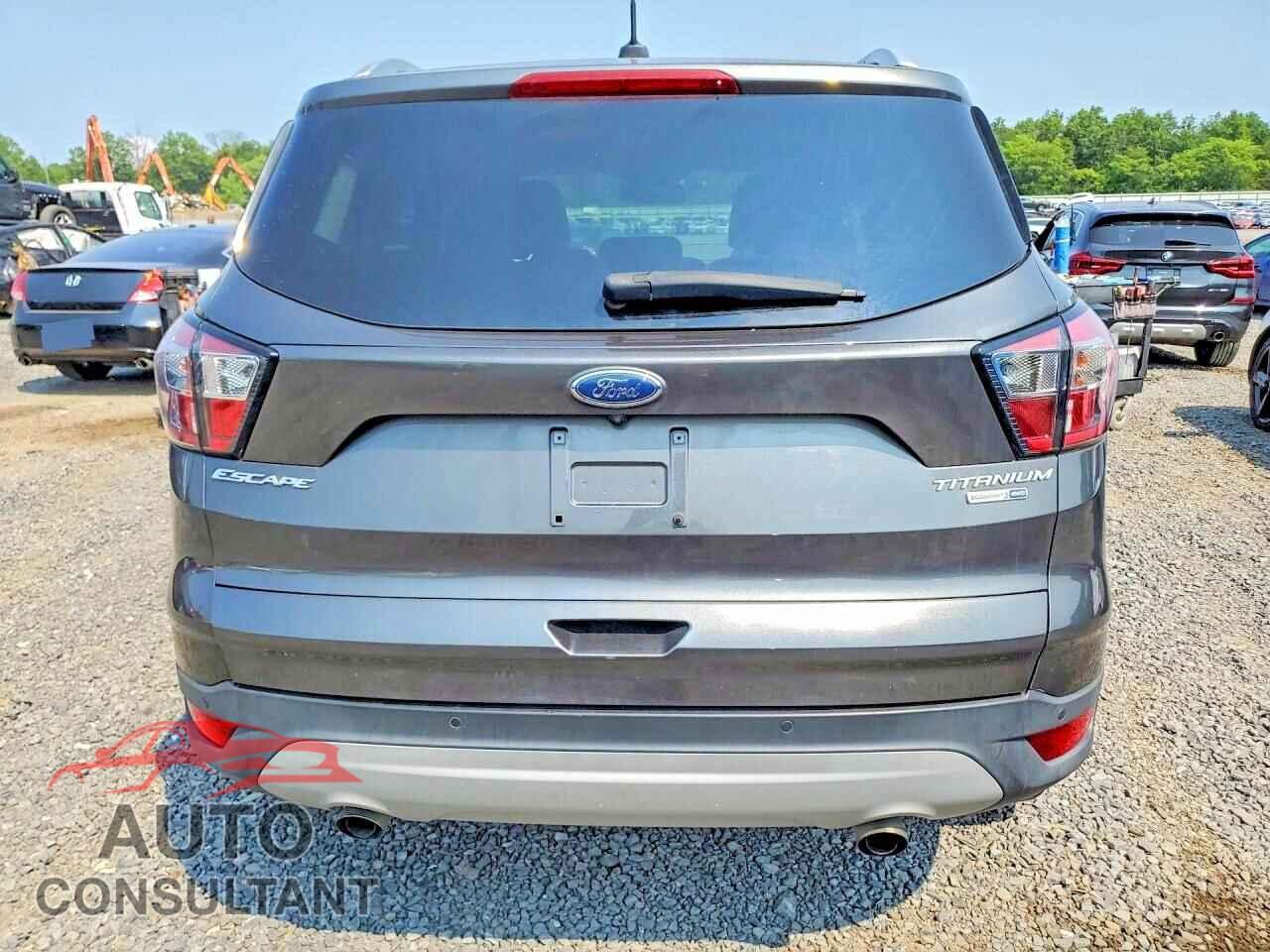 FORD ESCAPE 2017 - 1FMCU9JD9HUC82338