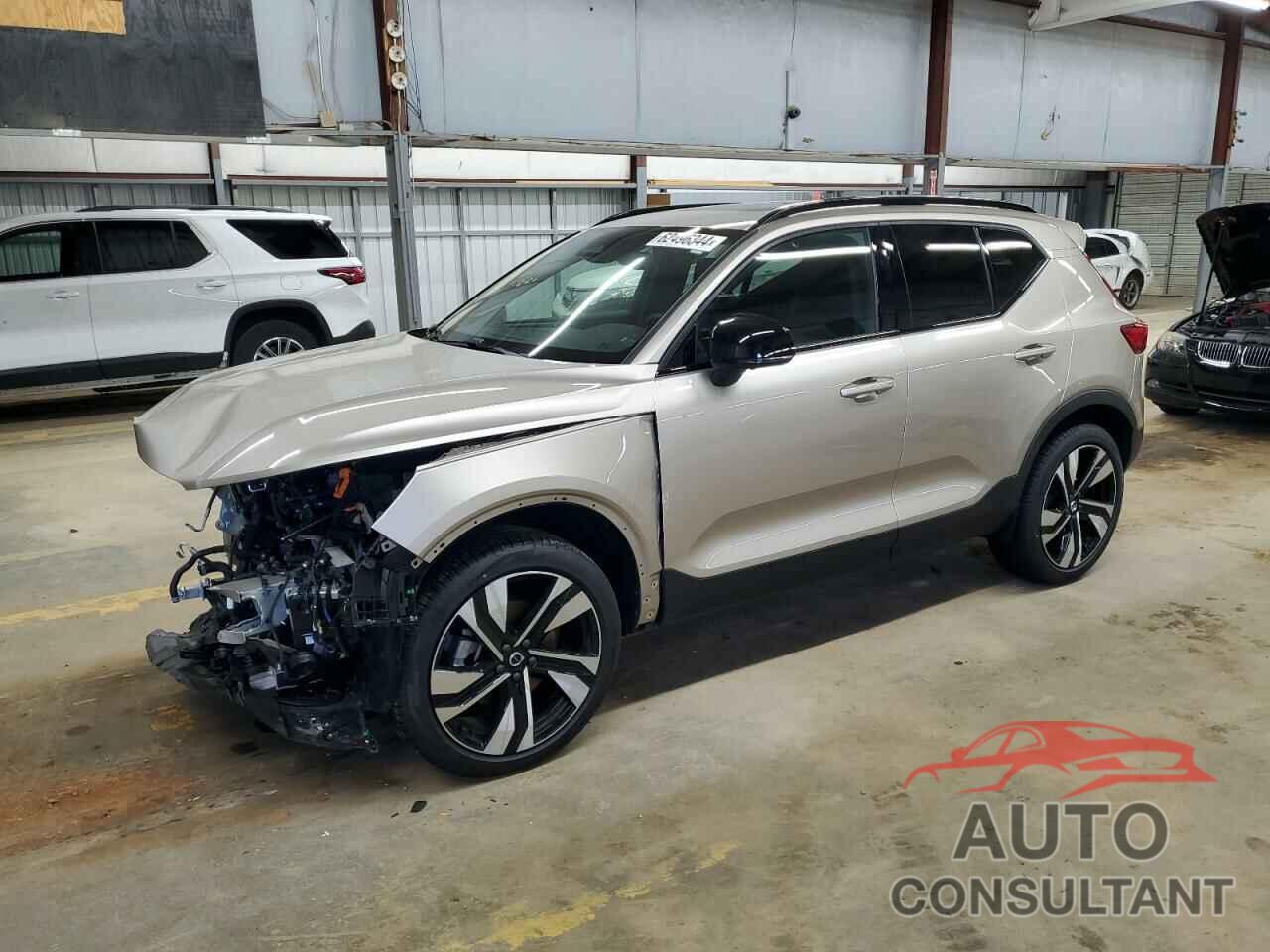 VOLVO XC40 PLUS 2023 - YV4L12UW5P2039277