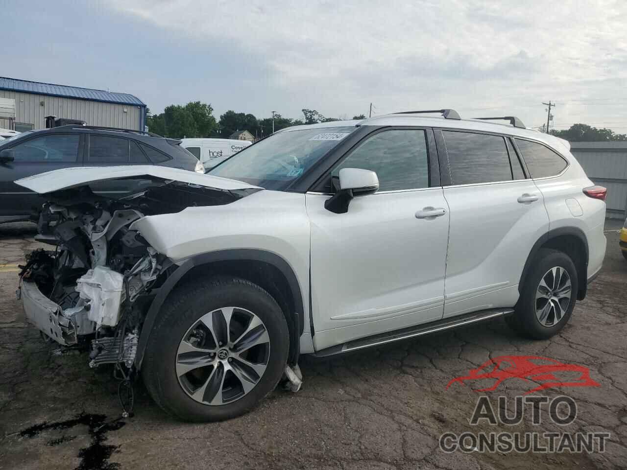 TOYOTA HIGHLANDER 2022 - 5TDGZRBH8NS227906