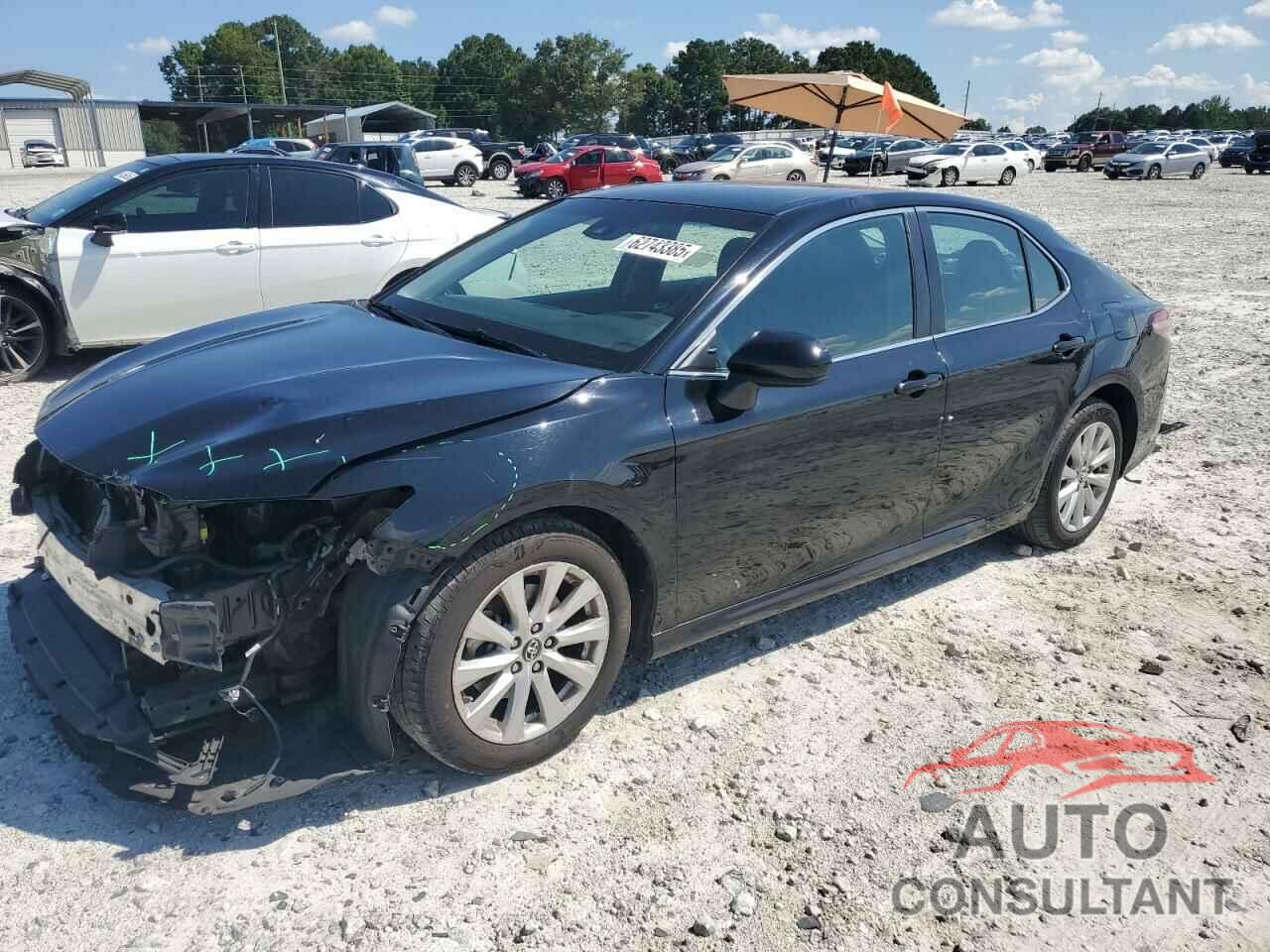 TOYOTA CAMRY 2018 - 4T1B11HK3JU008942