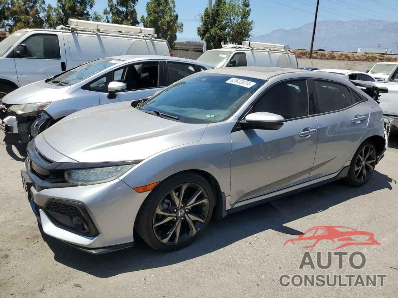 HONDA CIVIC 2018 - SHHFK7H94JU405604