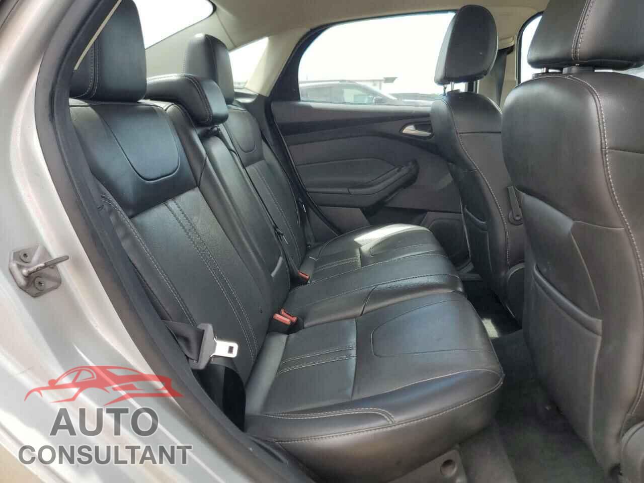 FORD FOCUS 2014 - 1FADP3F22EL207007