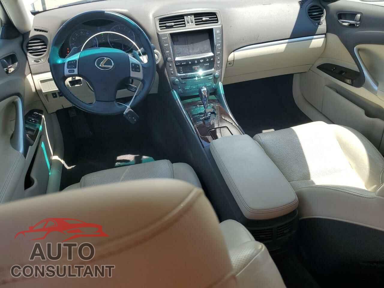 LEXUS IS 2011 - JTHBF5C28B5150072