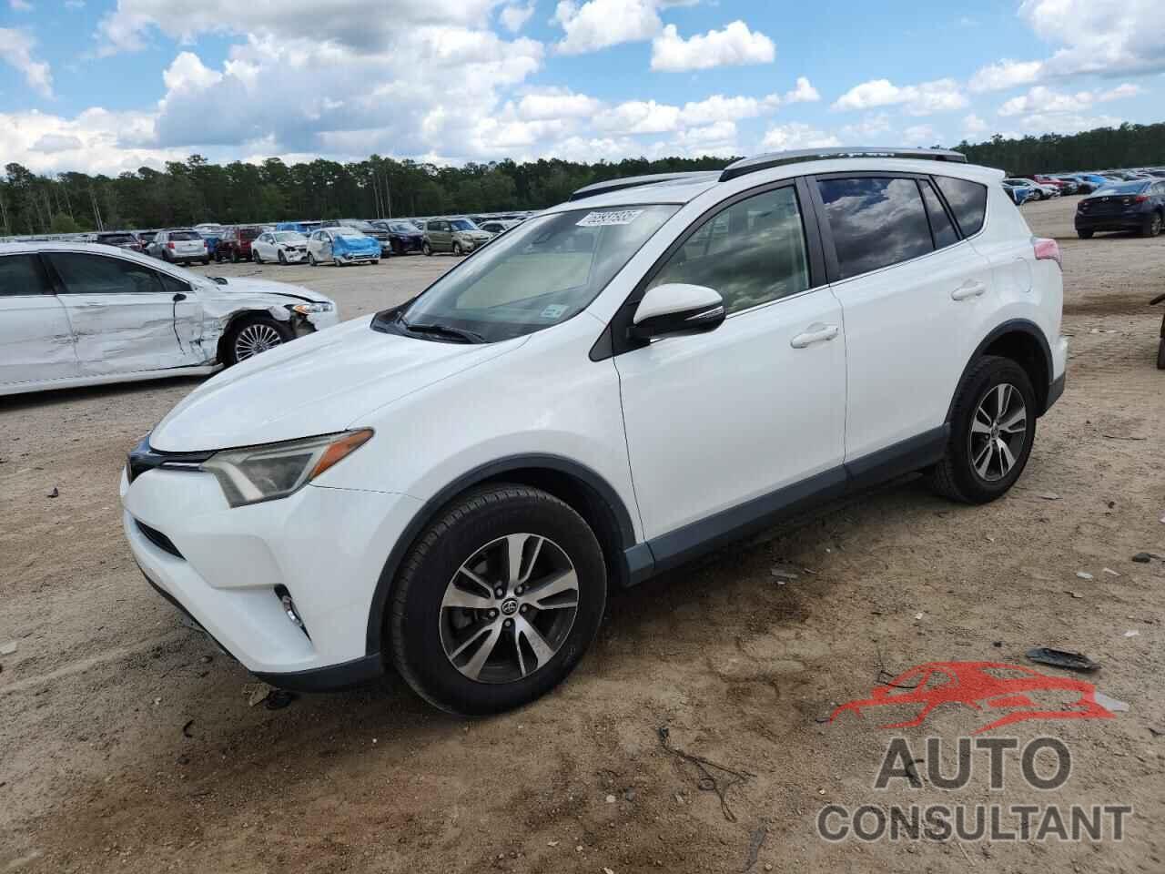 TOYOTA RAV4 2017 - JTMWFREVXHJ715570