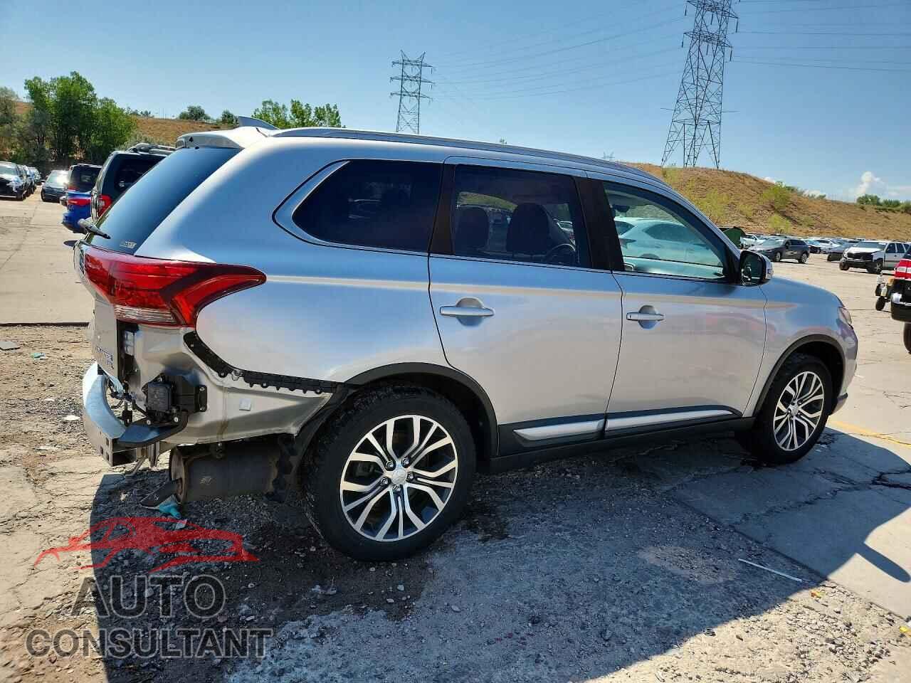 MITSUBISHI OUTLANDER 2018 - JA4AZ3A30JZ010104