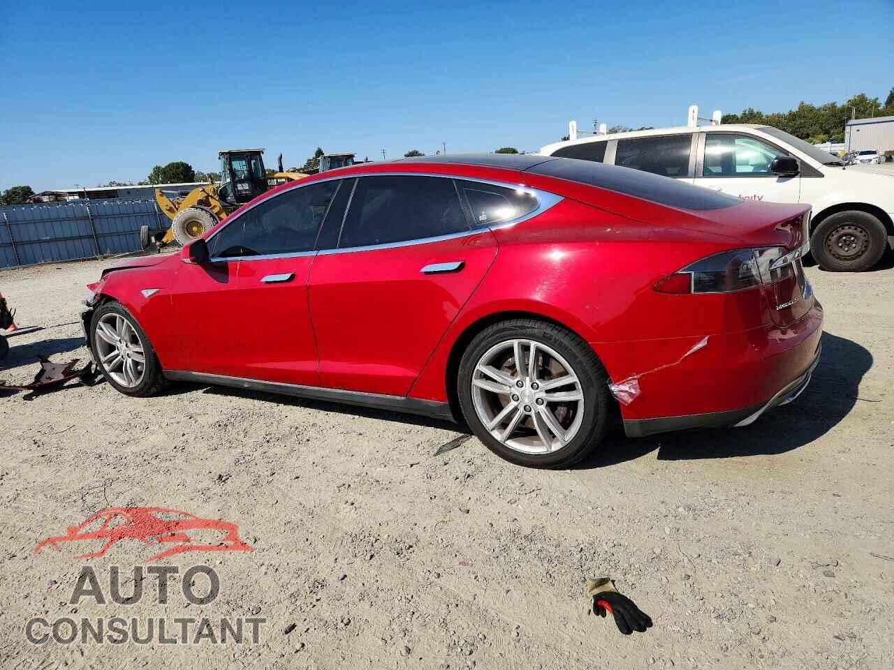 TESLA MODEL S 2014 - 5YJSA1H16EFP55199