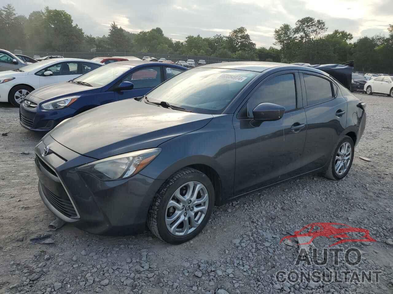 TOYOTA YARIS 2017 - 3MYDLBYV1HY195243