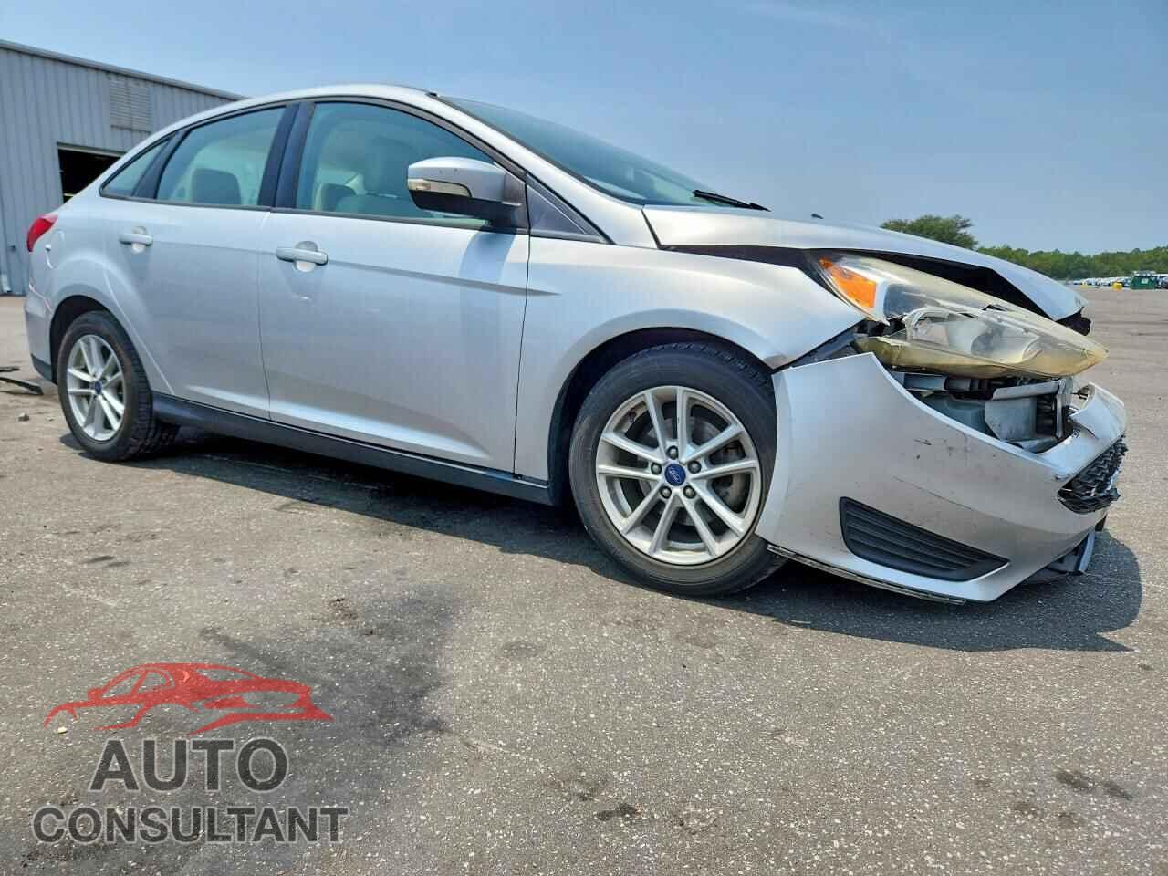 FORD FOCUS 2017 - 1FADP3F24HL327489