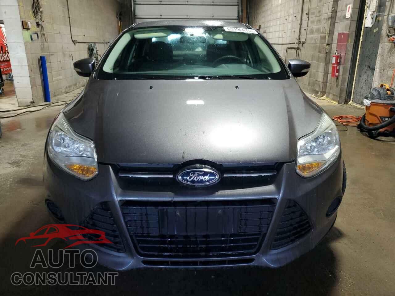 FORD FOCUS 2014 - 1FADP3F2XEL355275