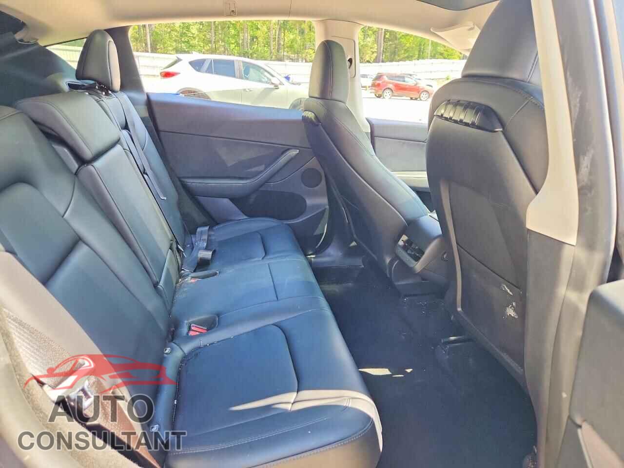 TESLA MODEL Y 2023 - 7SAYGDEDXPF949703