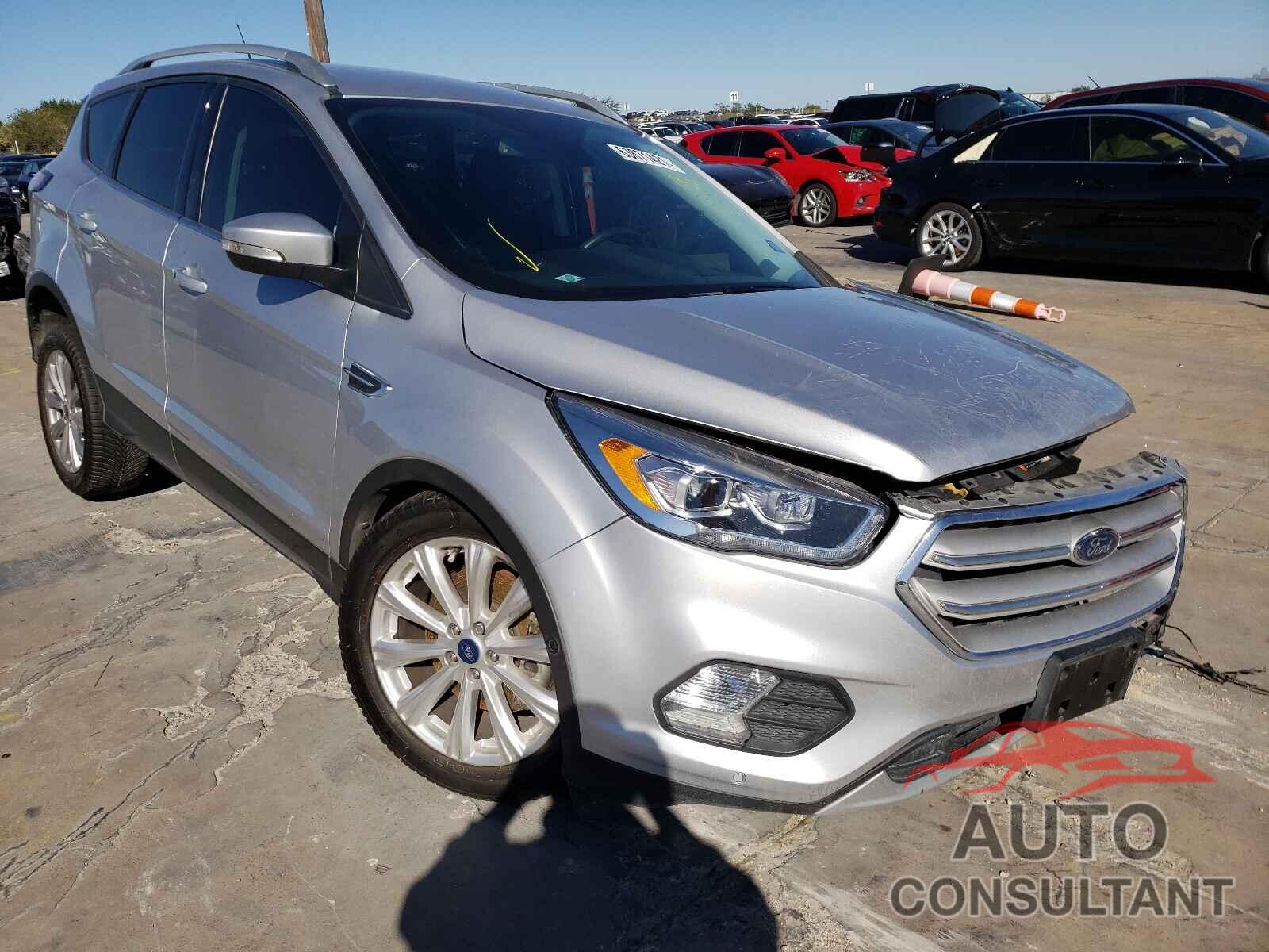 FORD ESCAPE 2018 - 1FMCU0J99JUD03878