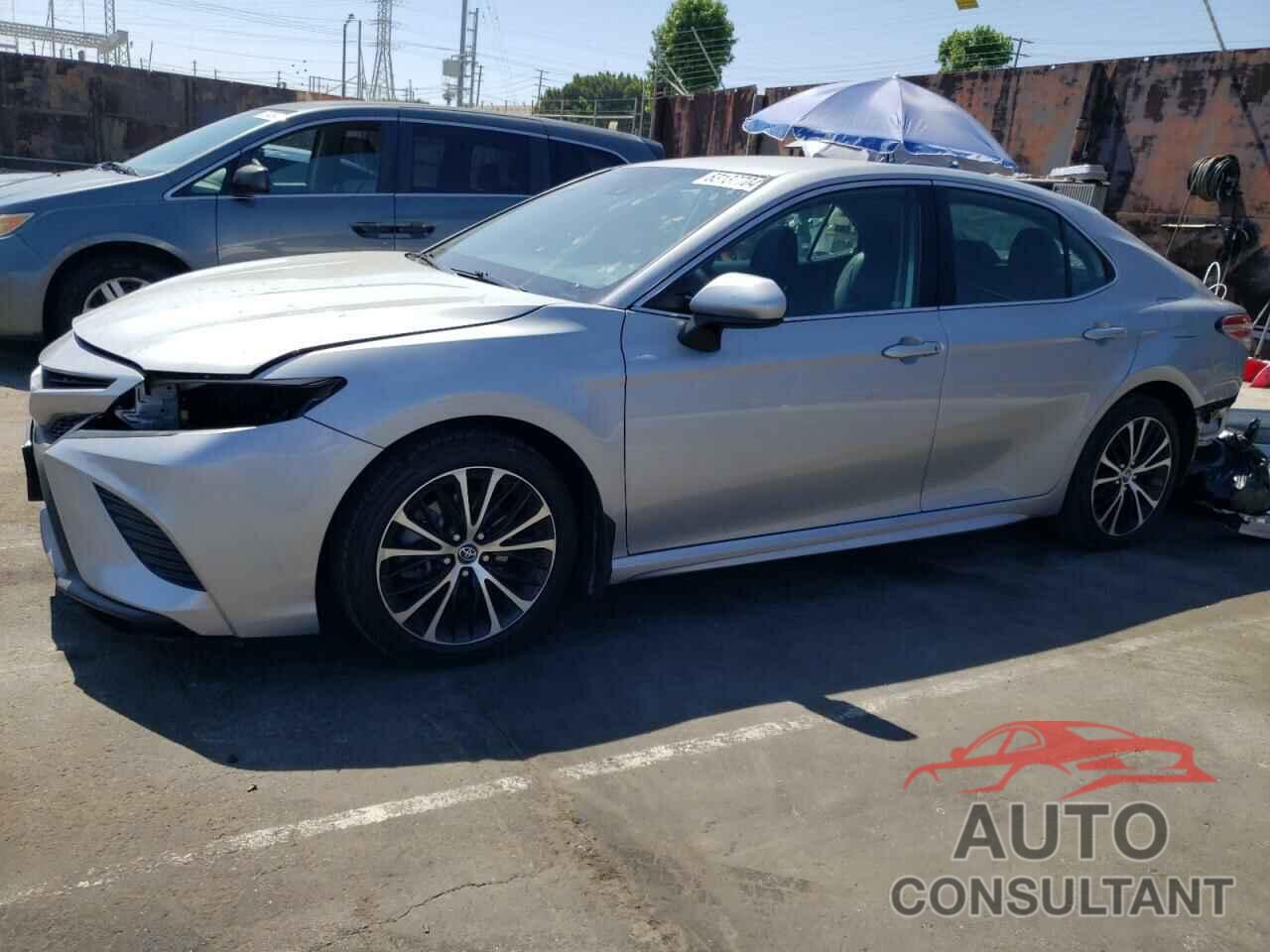 TOYOTA CAMRY 2020 - 4T1G11AKXLU354392