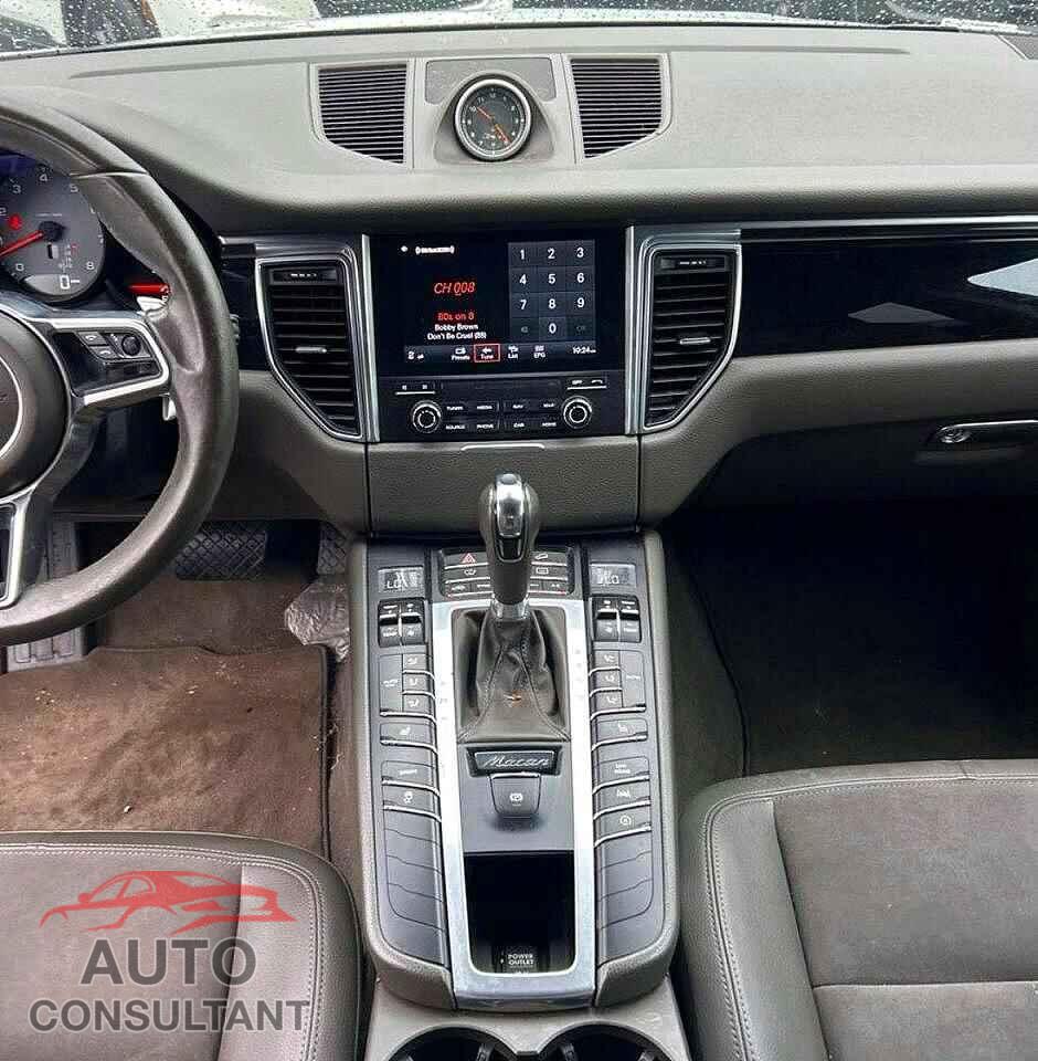 PORSCHE MACAN 2017 - WP1AB2A54HLB16475