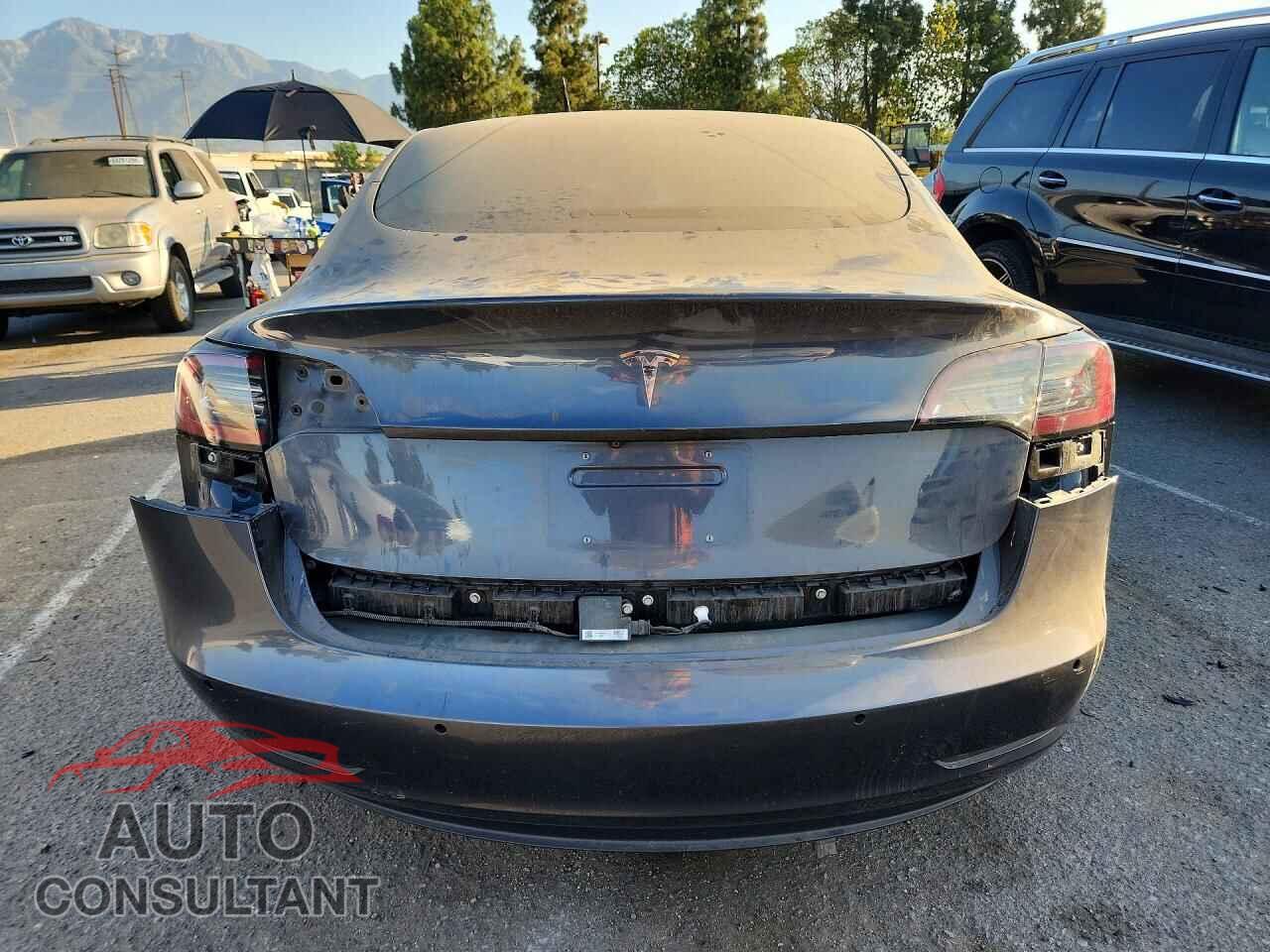 TESLA MODEL 3 2018 - 5YJ3E1EA3JF157661