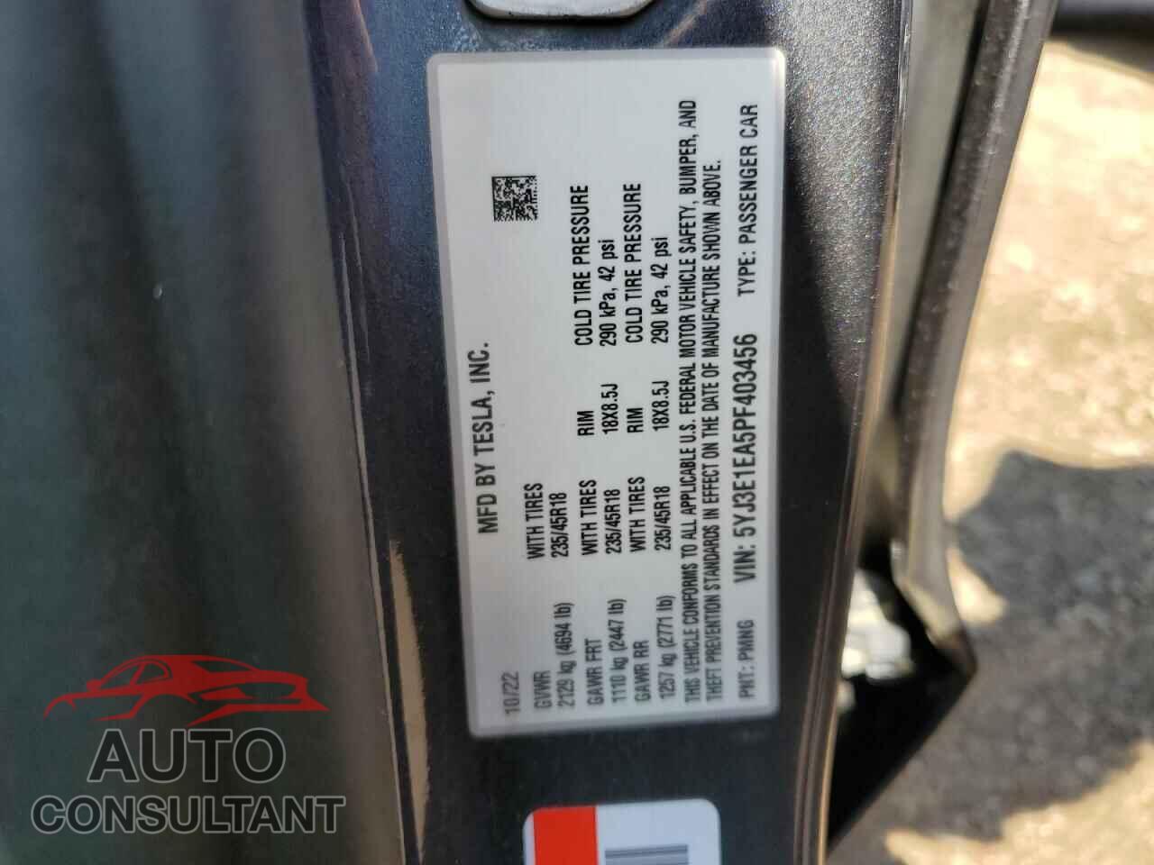TESLA MODEL 3 2023 - 5YJ3E1EA5PF403456