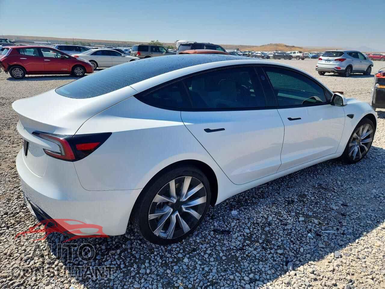 TESLA MODEL 3 2025 - 5YJ3E1EA2SF013231