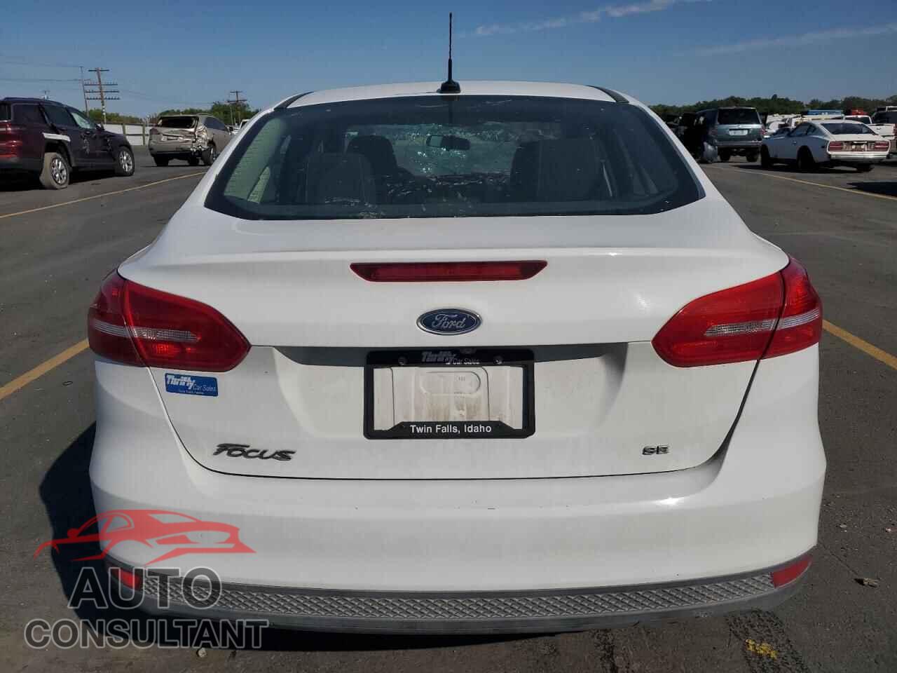 FORD FOCUS 2017 - 1FADP3F21HL315851