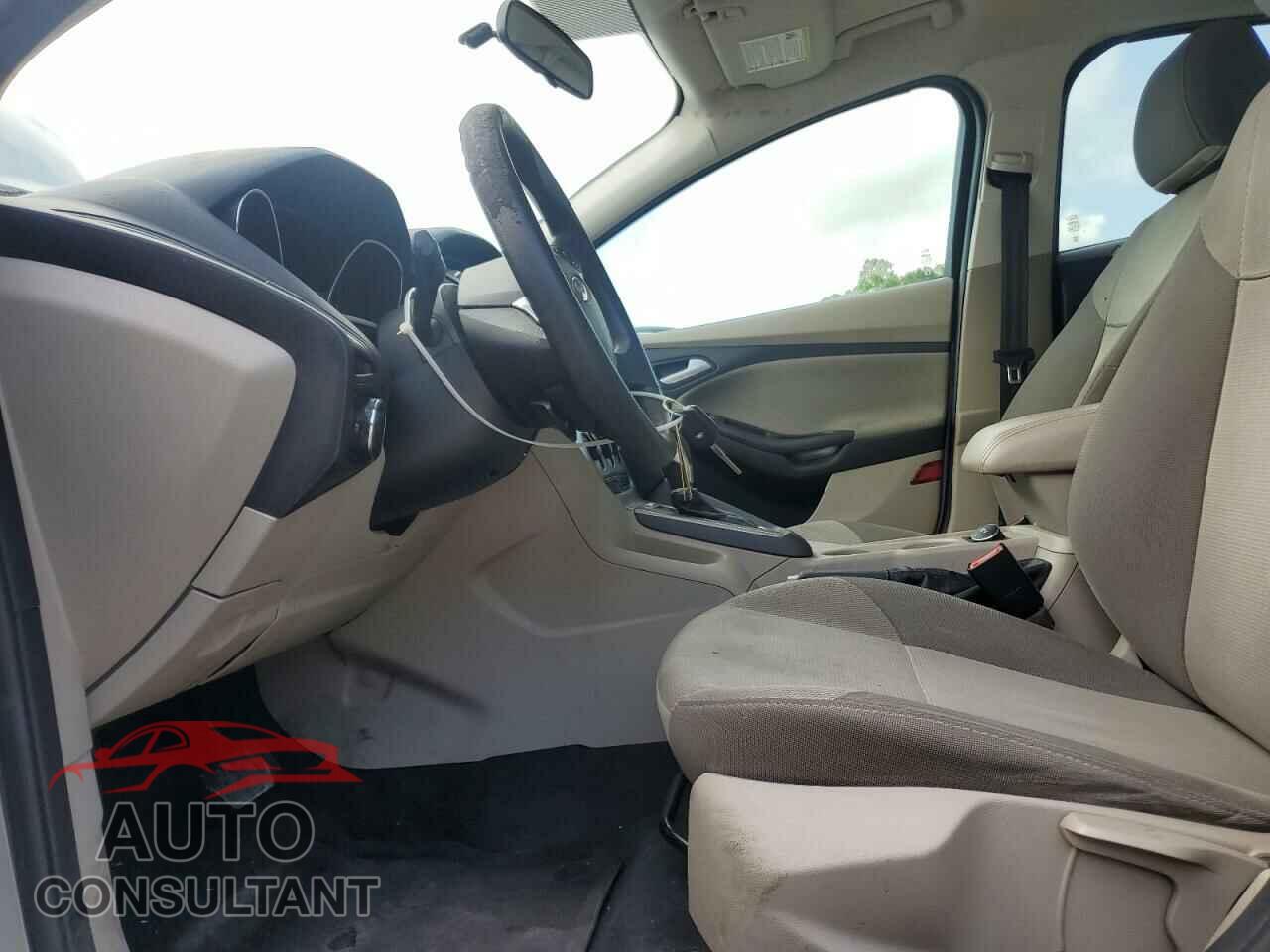 FORD FOCUS 2014 - 1FADP3K22EL317660