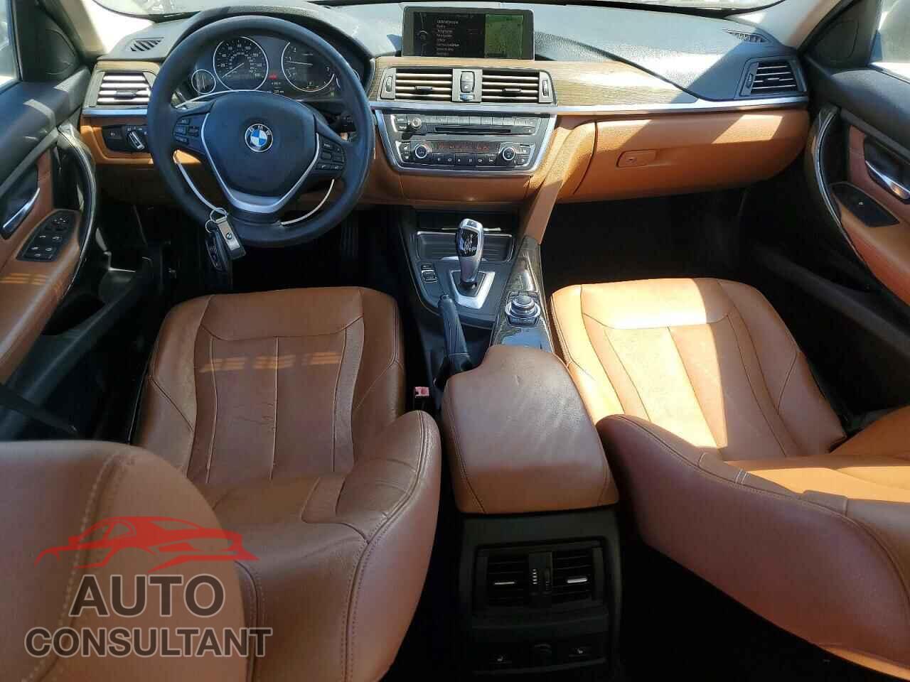 BMW 3 SERIES 2012 - WBA3A5C54CF257031