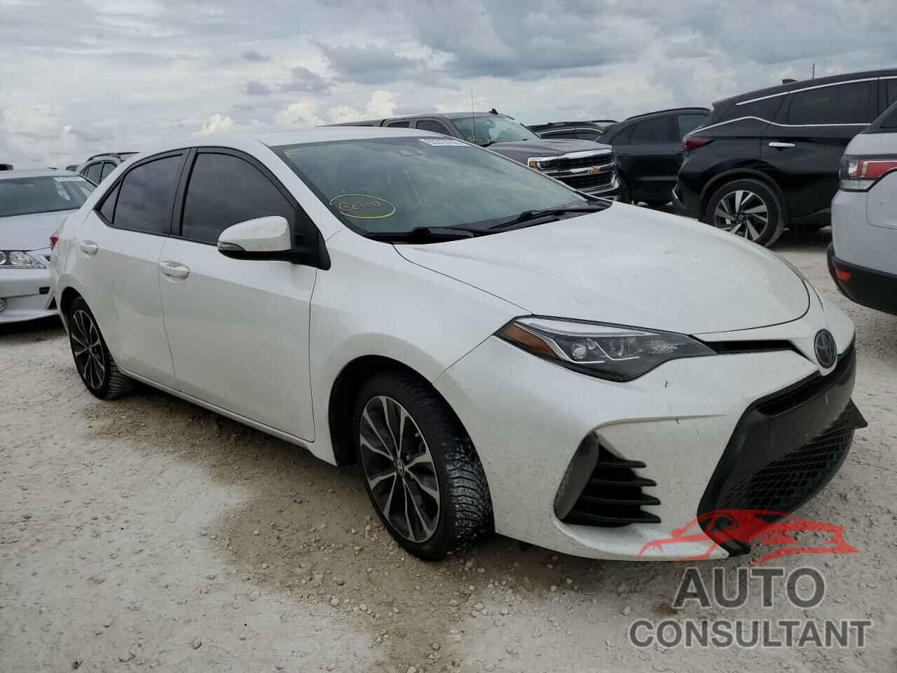 TOYOTA COROLLA 2018 - 5YFBURHE4JP761395