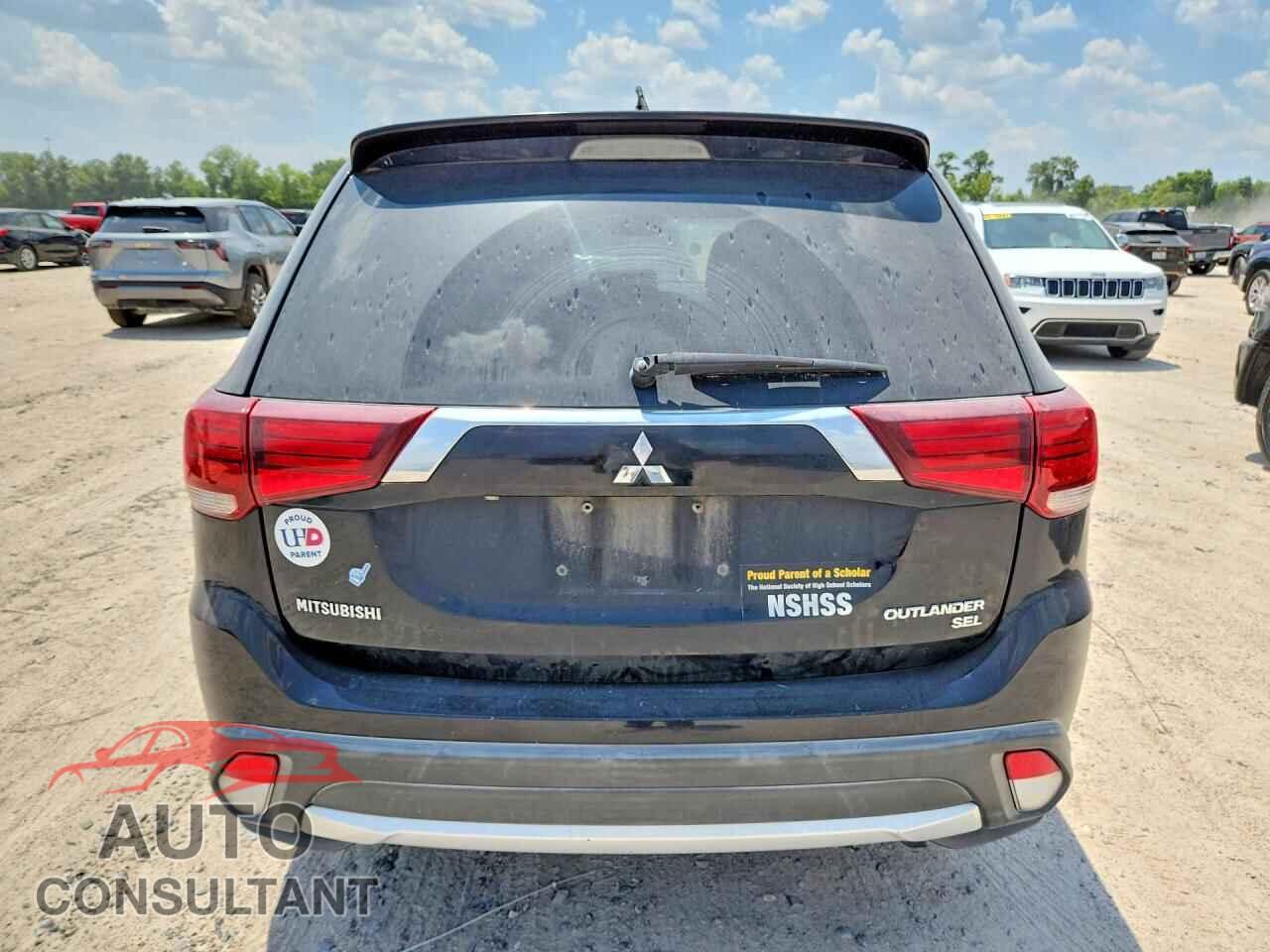 MITSUBISHI OUTLANDER 2016 - JA4AD3A38GZ011038
