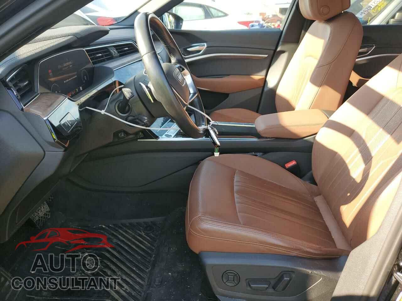 AUDI E-TRON 2021 - WA1LAAGE3MB005828