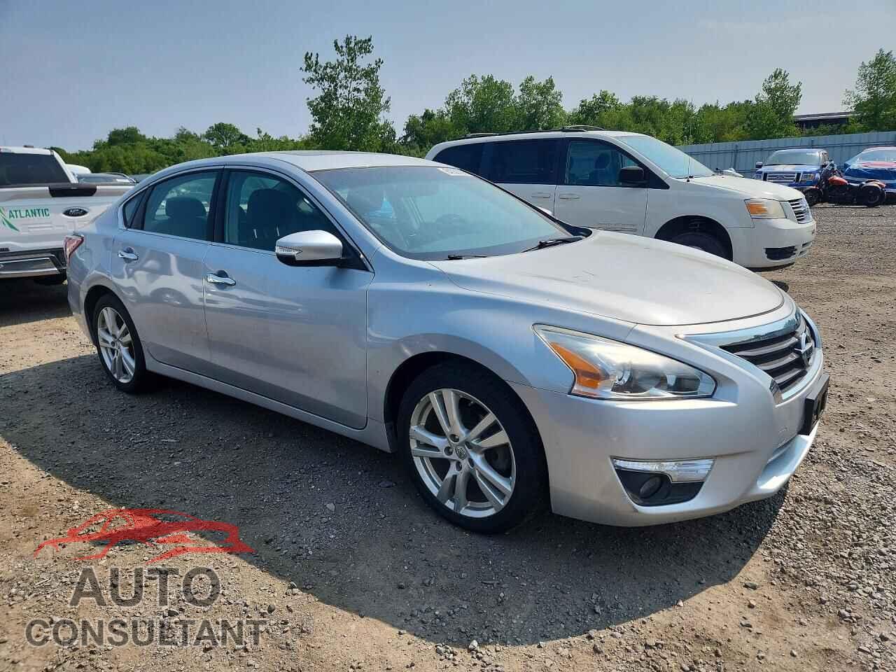 NISSAN ALTIMA 2013 - 1N4BL3AP1DN425965