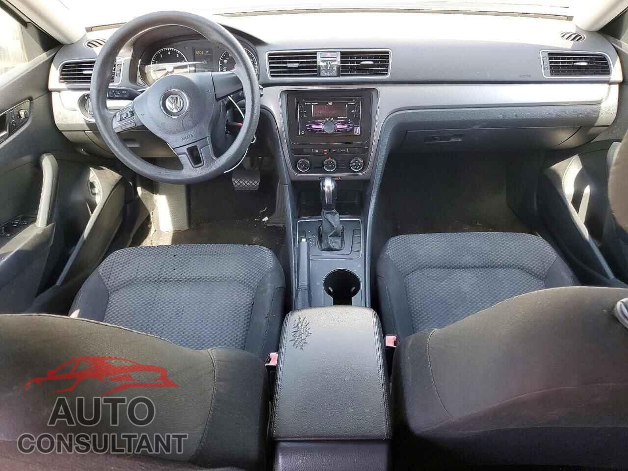 VOLKSWAGEN PASSAT 2014 - 1VWAT7A30EC050199