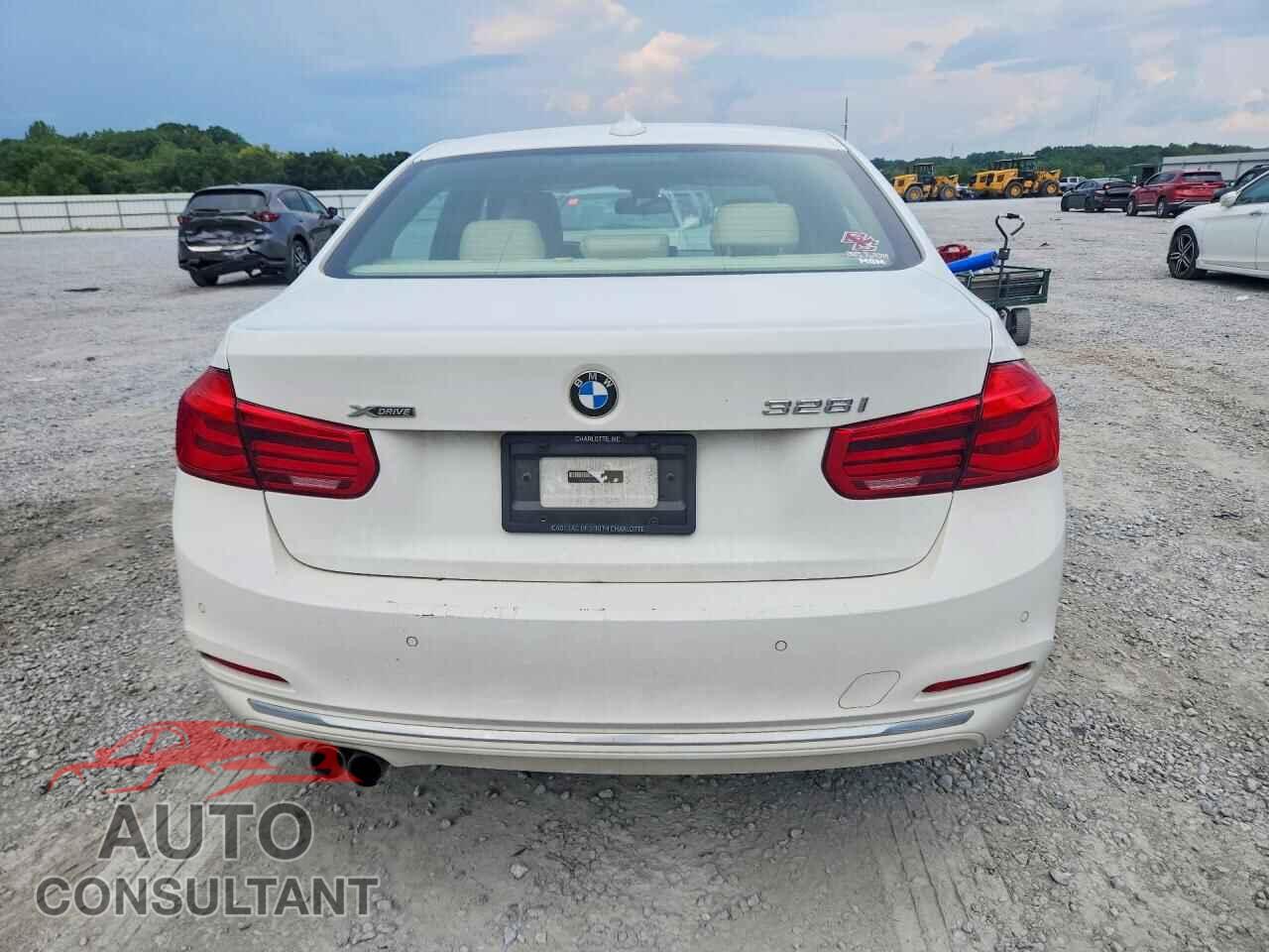 BMW 3 SERIES 2016 - WBA8E3G56GNU00419