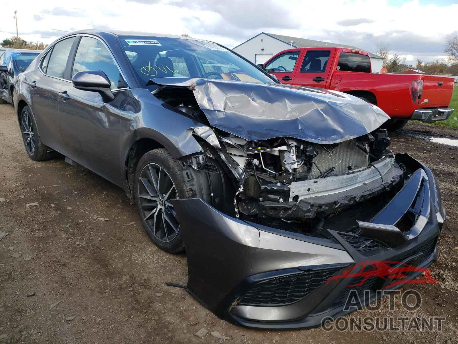 TOYOTA CAMRY 2021 - 4T1G11AK0MU518900