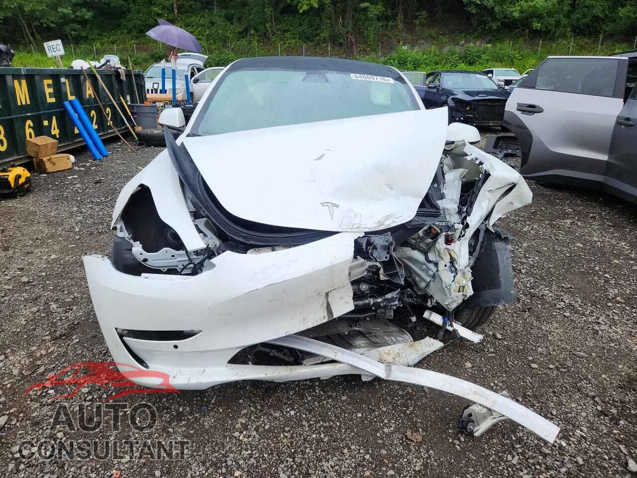TESLA MODEL 3 2022 - 5YJ3E1EB7NF238113