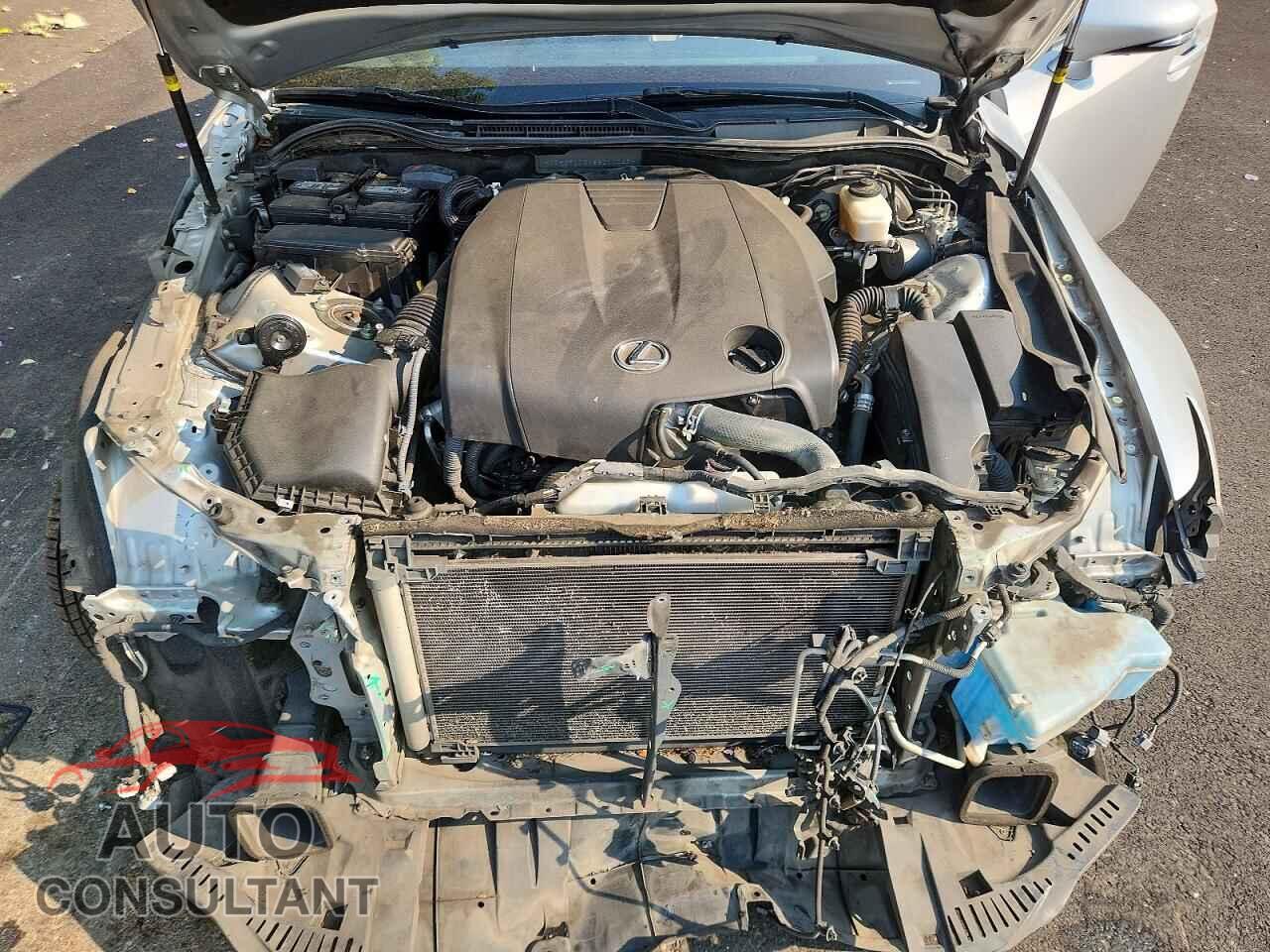 LEXUS IS 2014 - JTHCF1D24E5011069