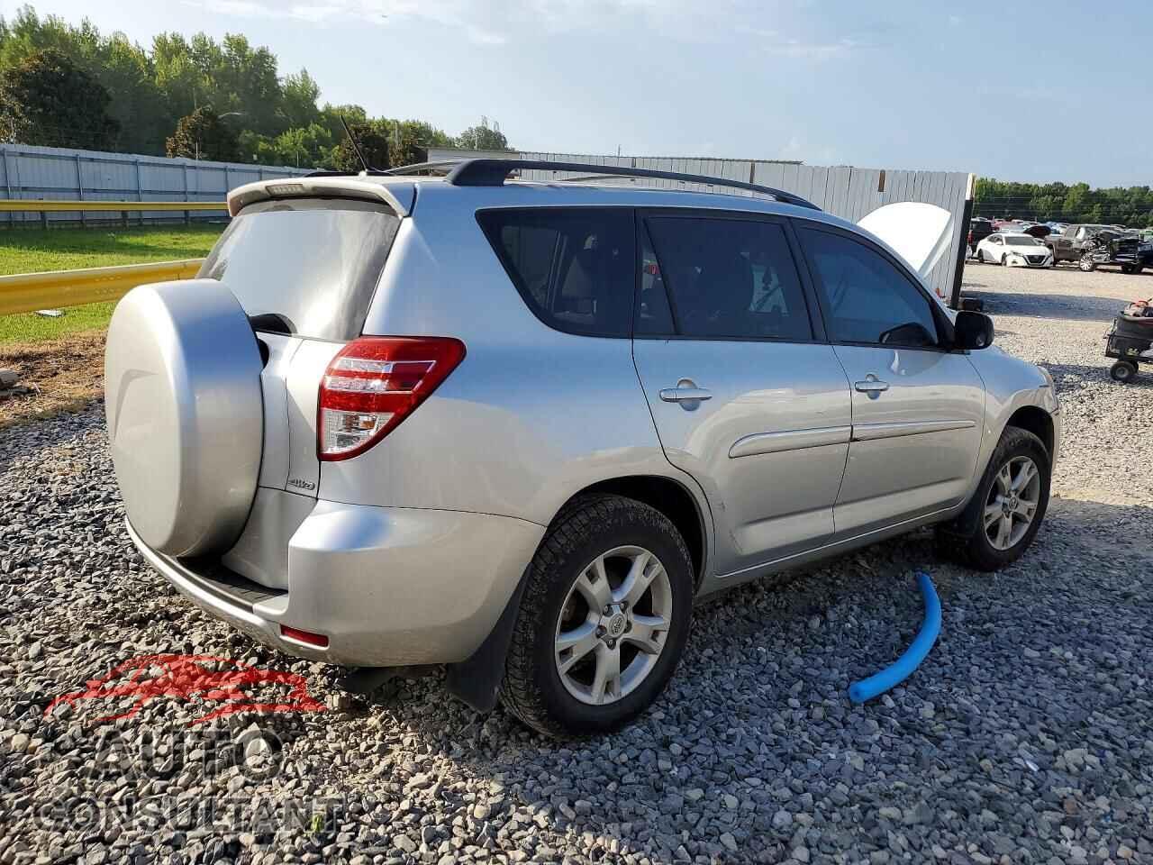 TOYOTA RAV4 2011 - 2T3BF4DV6BW147085