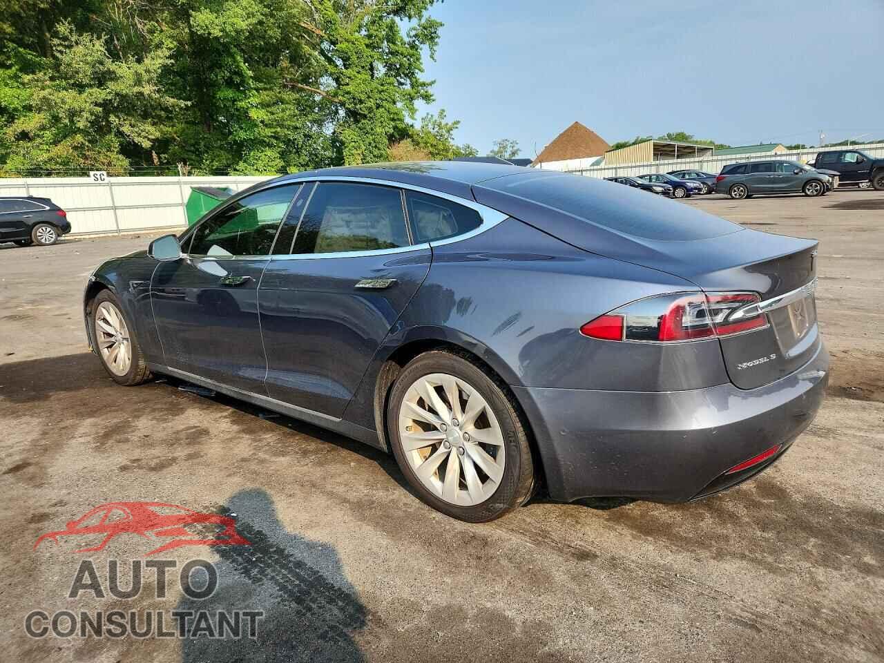 TESLA MODEL S 2017 - 5YJSA1E15HF200057