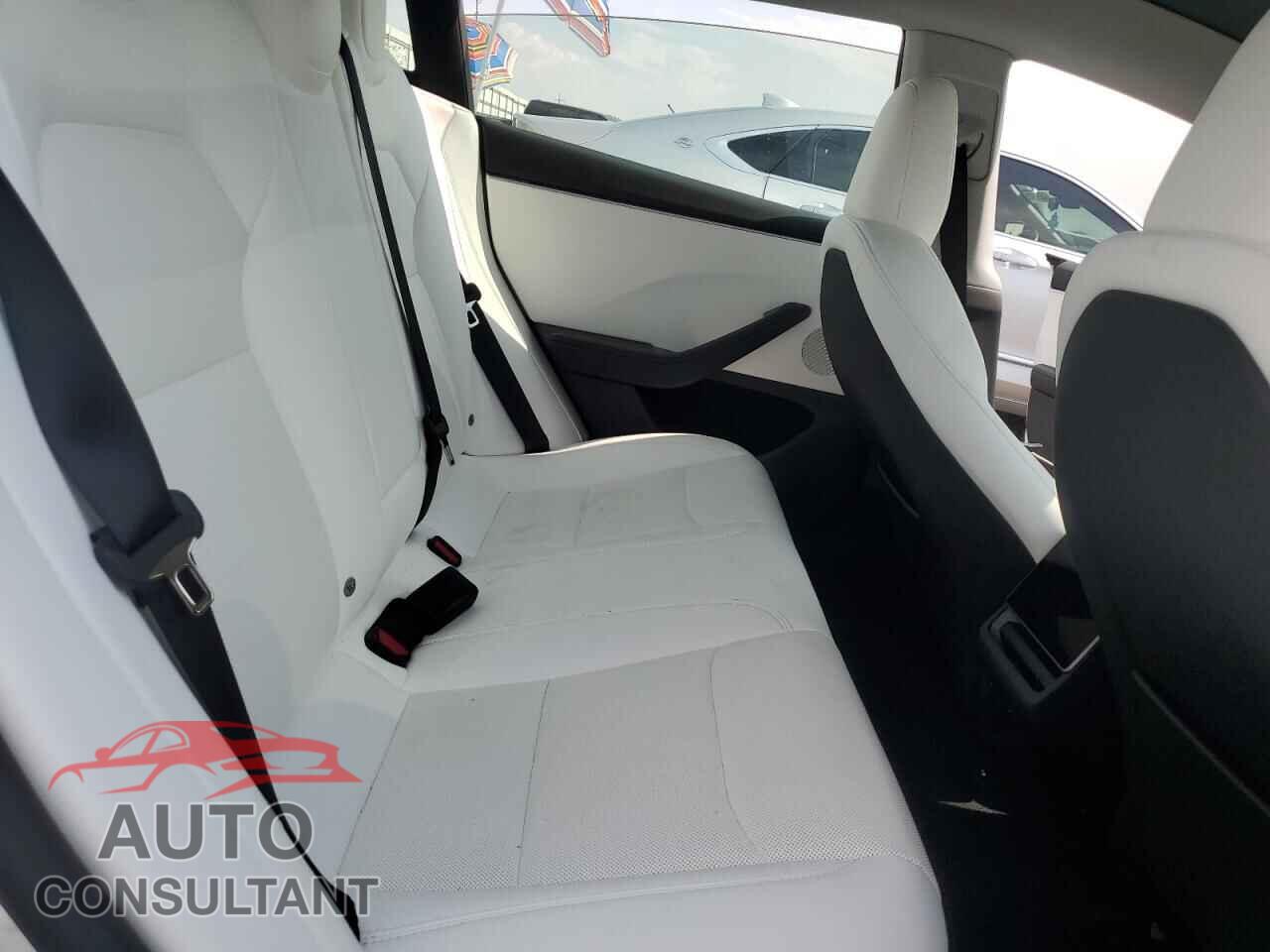 TESLA MODEL 3 2024 - 5YJ3E1EA4RF830713