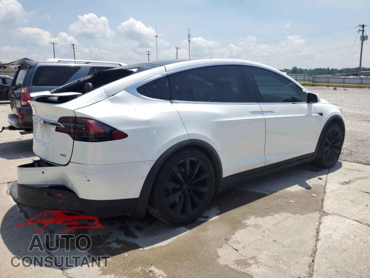 TESLA MODEL X 2017 - 5YJXCBE24HF044480